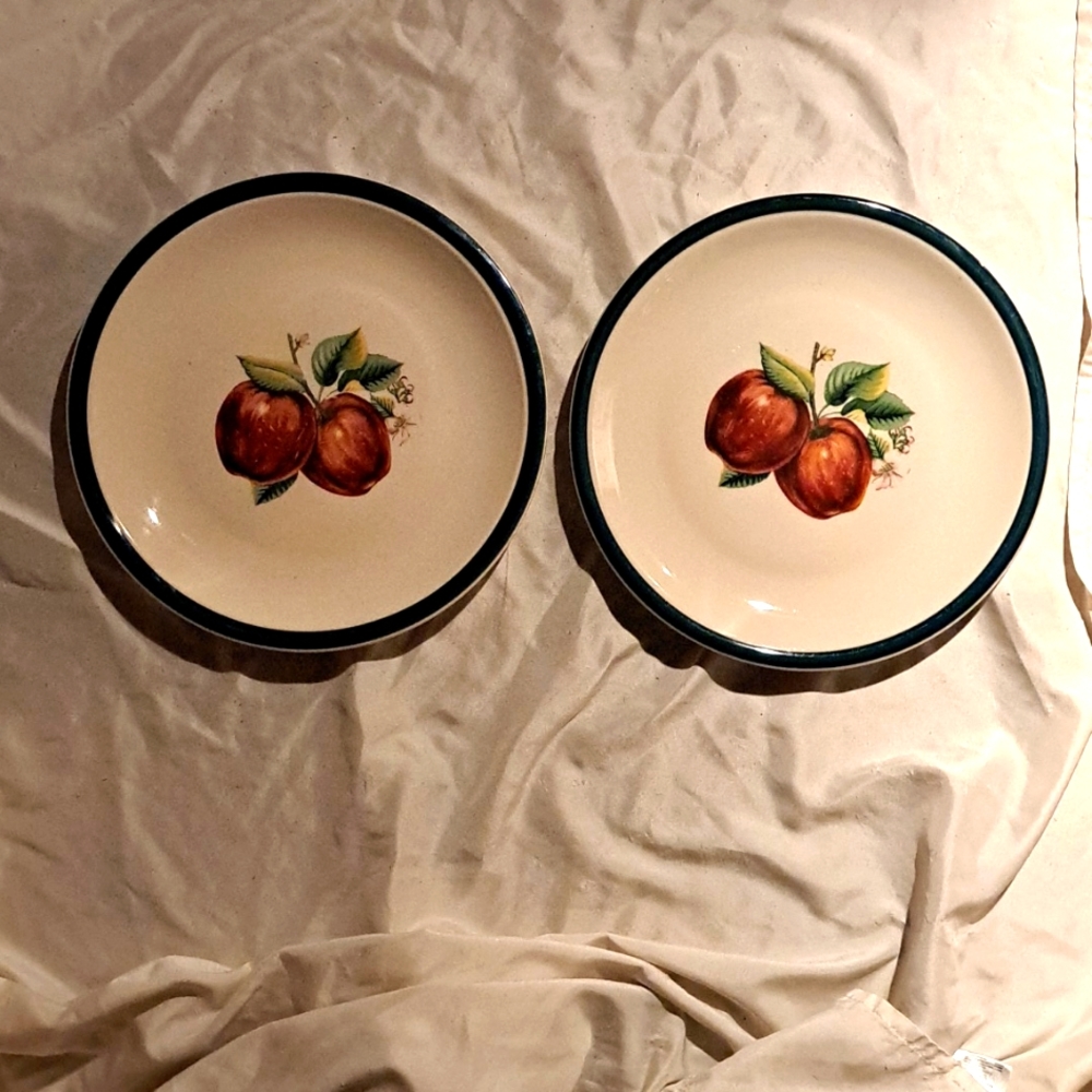 Set of 2 causals by China pearl